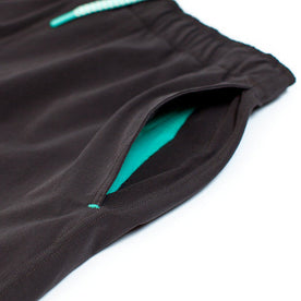 The Myles Everyday Short in Charcoal: Alternate Image 4