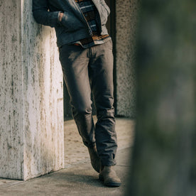 fit model wearing The Morse Pant in Dark Charcoal Slub
