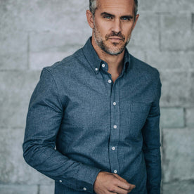 our fit model wearing The Jack in Brushed Heather Navy