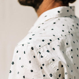our fit model wearing The Short Sleeve Hawthorne in Brush Dot