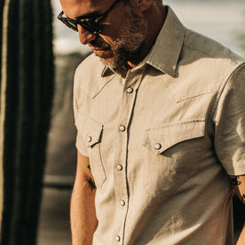 our fit model wearing The Short Sleeve Western in Natural Herringbone