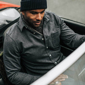 our fit model wearing The California in Navy Salt and Pepper