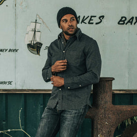 our fit model wearing The California in Navy Salt and Pepper