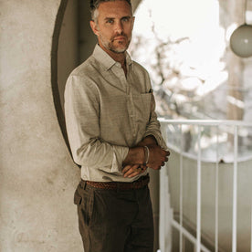 our fit model wearing The California in Natural Hemp
