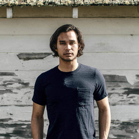 Out fit model wearing The Heavy Bag Tee from Taylor Stitch.