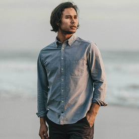 Our fit model wearing The Jack in Charcoal Everyday Oxford