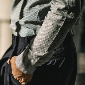 The Hyde in Mini Houndstooth on our fit model.