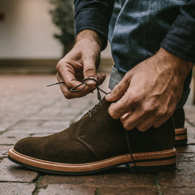 Our fit model wearing The Chukka in Loden Suede.