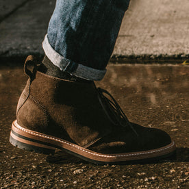 Our fit model wearing The Chukka in Loden Suede.