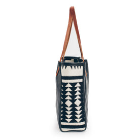 The Walking Rock Tote in Pendleton Wool: Alternate Image 2