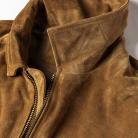 material shot of collar